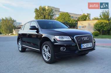 Позашляховик / Кросовер Audi Q5 2015 в 