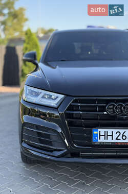 Внедорожник / Кроссовер Audi Q5 2019 в 