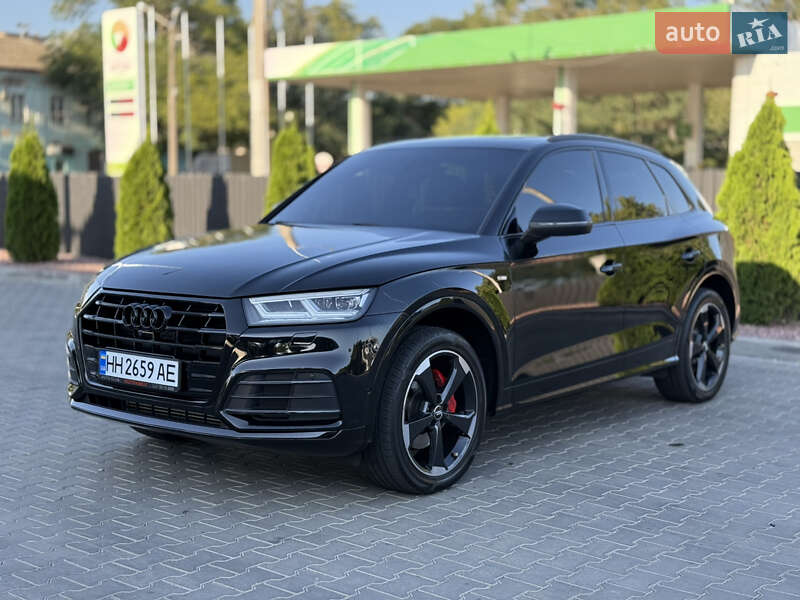Внедорожник / Кроссовер Audi Q5 2019 в Одессе