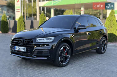 Внедорожник / Кроссовер Audi Q5 2019 в 