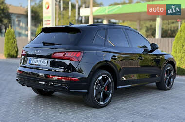 Внедорожник / Кроссовер Audi Q5 2019 в 