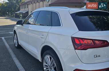 Внедорожник / Кроссовер Audi Q5 2017 в 
