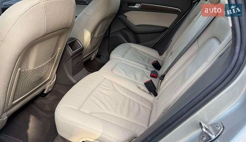 Внедорожник / Кроссовер Audi Q5 2011 в Виннице