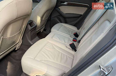 Внедорожник / Кроссовер Audi Q5 2011 в 