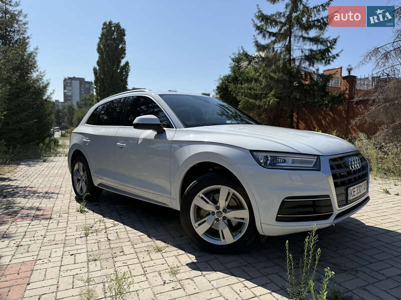 Внедорожник / Кроссовер Audi Q5 2019 в 