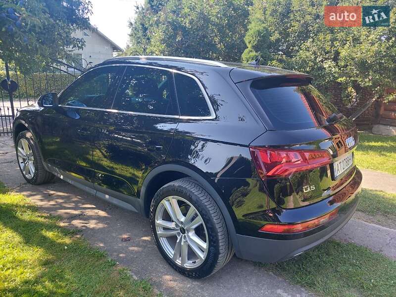 Внедорожник / Кроссовер Audi Q5 2017 в Коломые