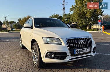 Позашляховик / Кросовер Audi Q5 2015 в 