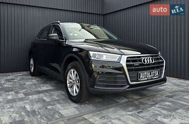 Позашляховик / Кросовер Audi Q5 2018 в 