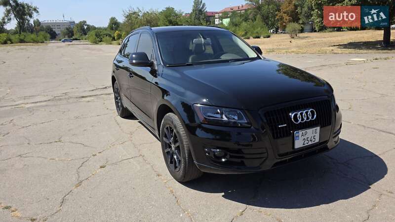 Внедорожник / Кроссовер Audi Q5 2011 в Запорожье