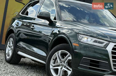 Внедорожник / Кроссовер Audi Q5 2017 в 