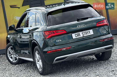Внедорожник / Кроссовер Audi Q5 2017 в 
