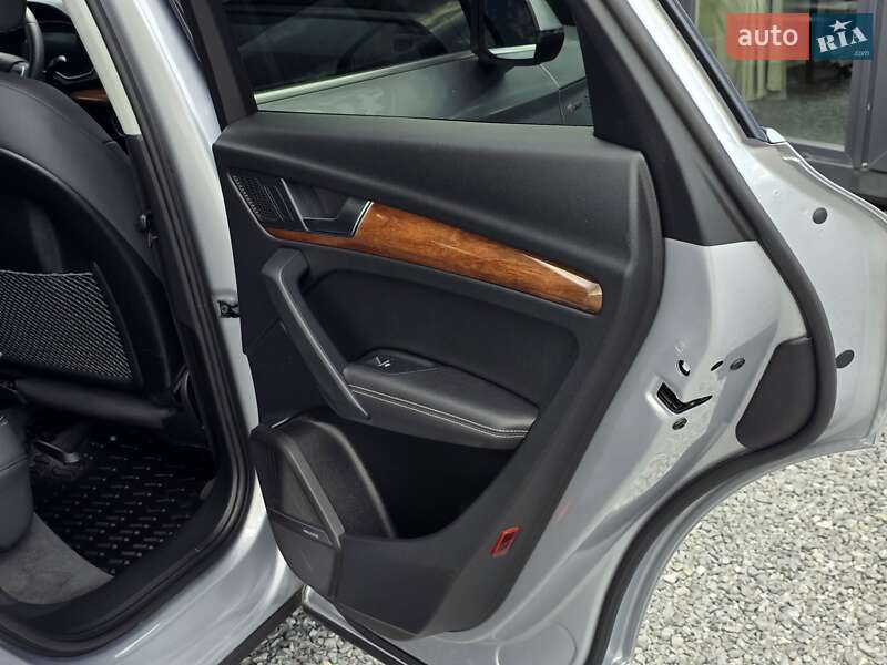 Внедорожник / Кроссовер Audi Q5 2022 в Тернополе