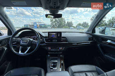 Внедорожник / Кроссовер Audi Q5 2018 в 
