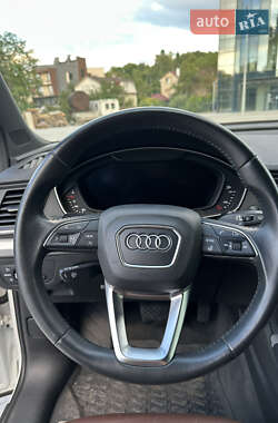Внедорожник / Кроссовер Audi Q5 2018 в 
