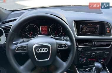 Внедорожник / Кроссовер Audi Q5 2012 в 