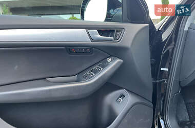 Внедорожник / Кроссовер Audi Q5 2015 в 