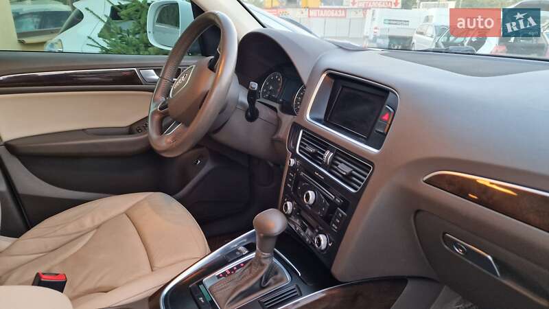 Внедорожник / Кроссовер Audi Q5 2013 в Ровно