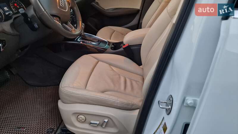 Внедорожник / Кроссовер Audi Q5 2013 в Ровно