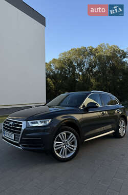 Внедорожник / Кроссовер Audi Q5 2018 в Новояворовске