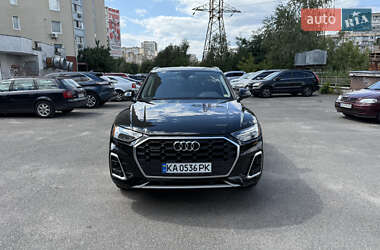 Внедорожник / Кроссовер Audi Q5 2021 в 
