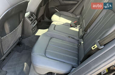Внедорожник / Кроссовер Audi Q5 2021 в 