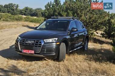 Внедорожник / Кроссовер Audi Q5 2020 в 