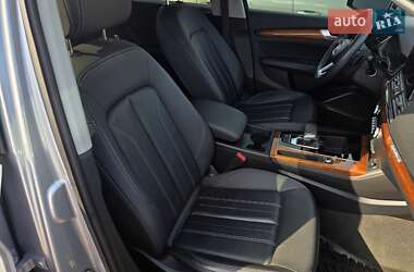 Внедорожник / Кроссовер Audi Q5 2022 в 