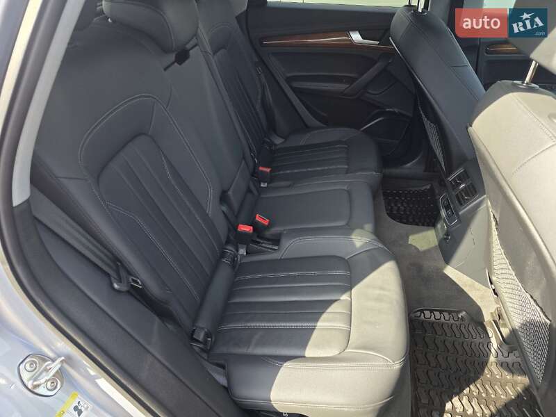 Внедорожник / Кроссовер Audi Q5 2022 в Тернополе