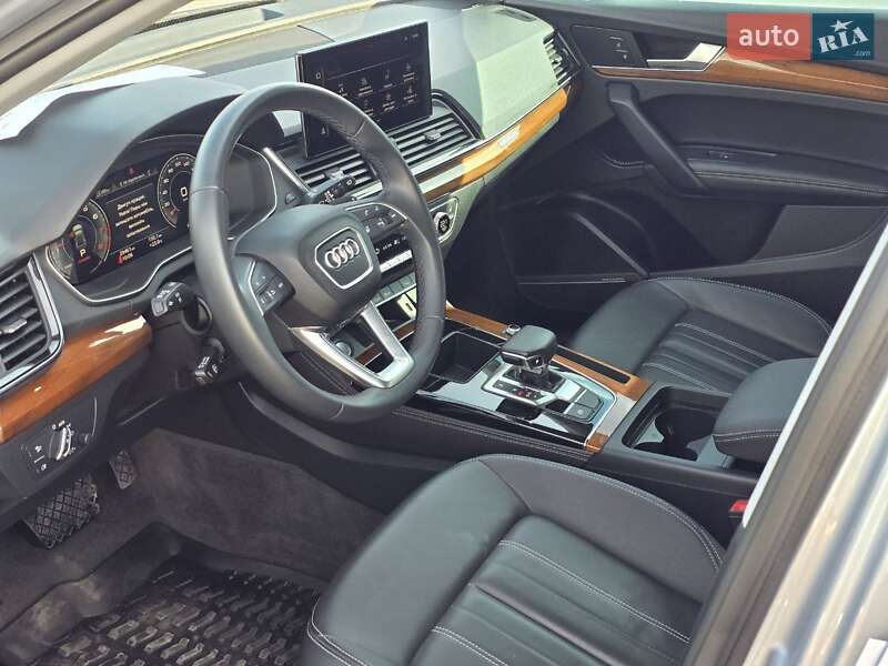 Внедорожник / Кроссовер Audi Q5 2022 в Тернополе