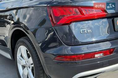 Внедорожник / Кроссовер Audi Q5 2018 в 