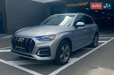 Внедорожник / Кроссовер Audi Q5 2022 в 