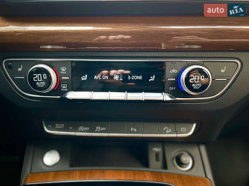 Внедорожник / Кроссовер Audi Q5 2022 в Киеве