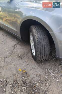 Внедорожник / Кроссовер Audi Q5 2011 в 