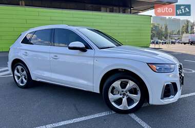 Внедорожник / Кроссовер Audi Q5 2023 в 