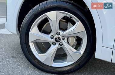 Внедорожник / Кроссовер Audi Q5 2023 в 