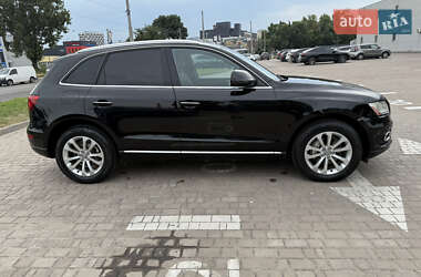 Внедорожник / Кроссовер Audi Q5 2015 в 