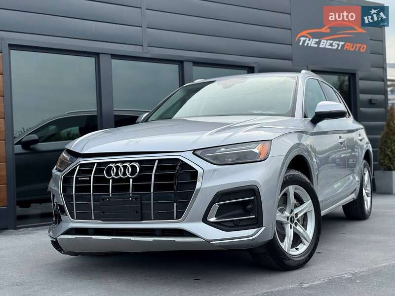 Внедорожник / Кроссовер Audi Q5 2021 в 