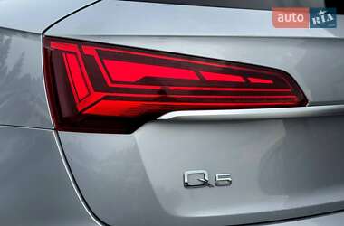 Внедорожник / Кроссовер Audi Q5 2021 в 