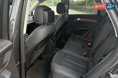 Внедорожник / Кроссовер Audi Q5 2021 в 