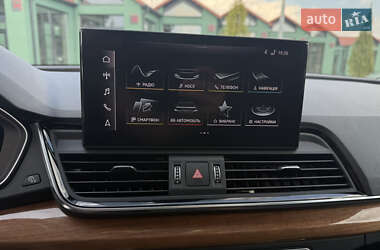 Внедорожник / Кроссовер Audi Q5 2021 в 