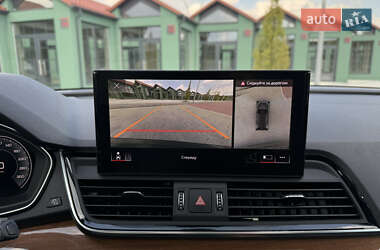 Внедорожник / Кроссовер Audi Q5 2021 в 