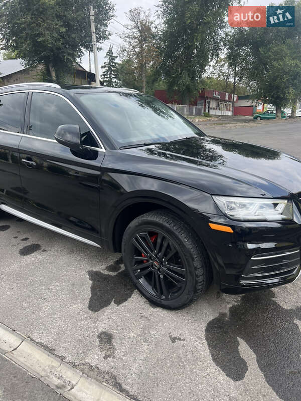 Внедорожник / Кроссовер Audi Q5 2020 в Благовещенском