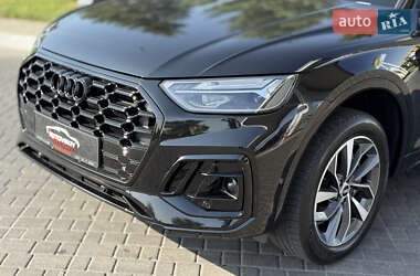 Внедорожник / Кроссовер Audi Q5 2022 в 