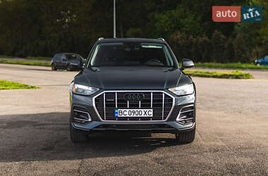 Внедорожник / Кроссовер Audi Q5 2021 в 