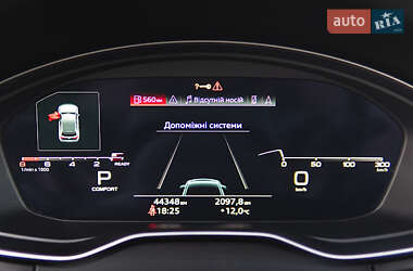Внедорожник / Кроссовер Audi Q5 2021 в 