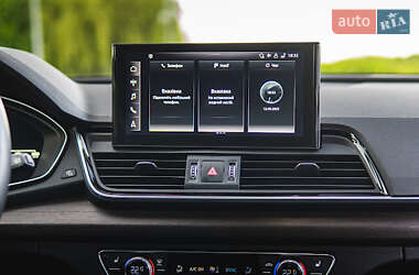 Внедорожник / Кроссовер Audi Q5 2021 в 