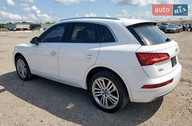 Позашляховик / Кросовер Audi Q5 2017 в 