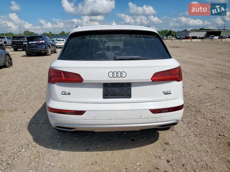 Внедорожник / Кроссовер Audi Q5 2017 в Житомире