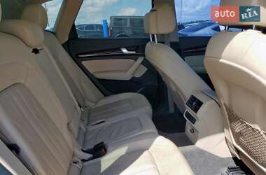 Позашляховик / Кросовер Audi Q5 2017 в 
