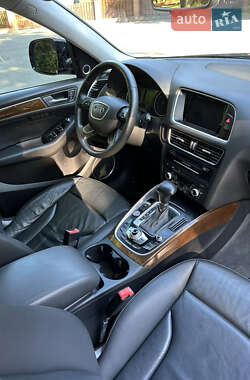 Внедорожник / Кроссовер Audi Q5 2016 в 